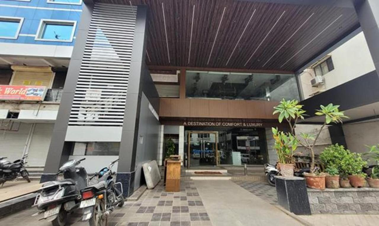 Fabhotel Prime Sapphire Regency فَدودارا المظهر الخارجي الصورة